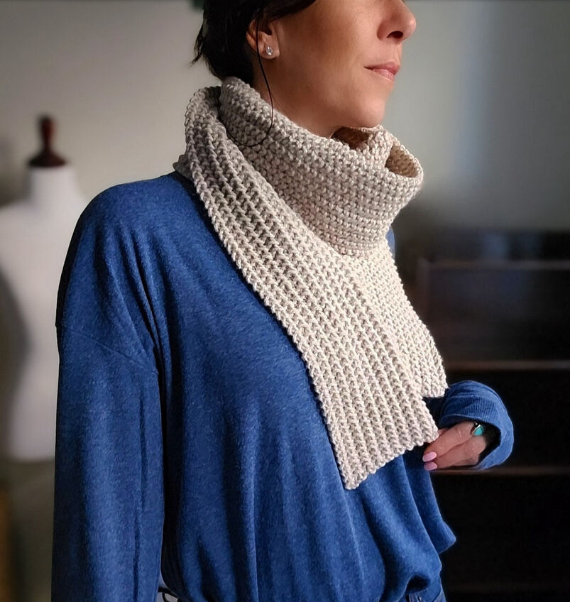 The Cordelier Knit Scarf free knitting pattern. Beginner friendly, reversible design with an easy two row repeat.
