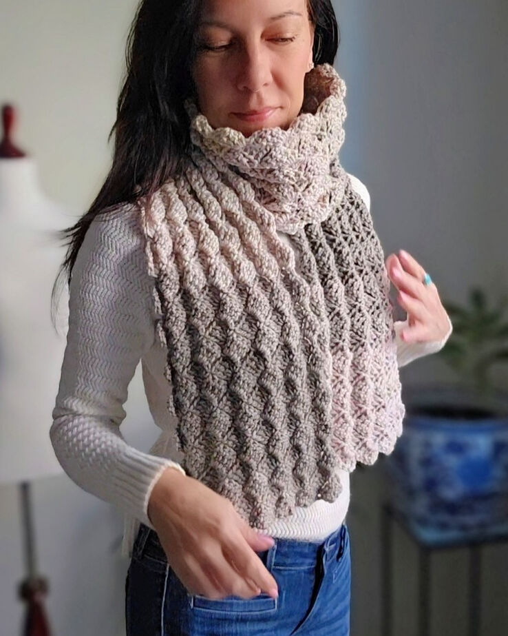 Free crochet pattern, Rapid Repeat Shell Scarf. Easy, beginner friendly shell stitch crochet scarf tutorial.
